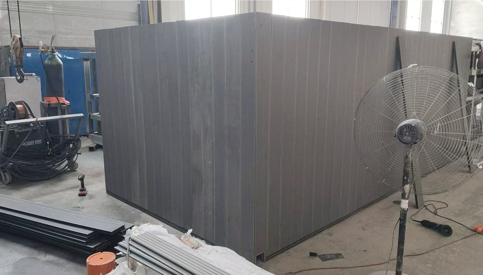 30ft pool exterior cladding during manufacture